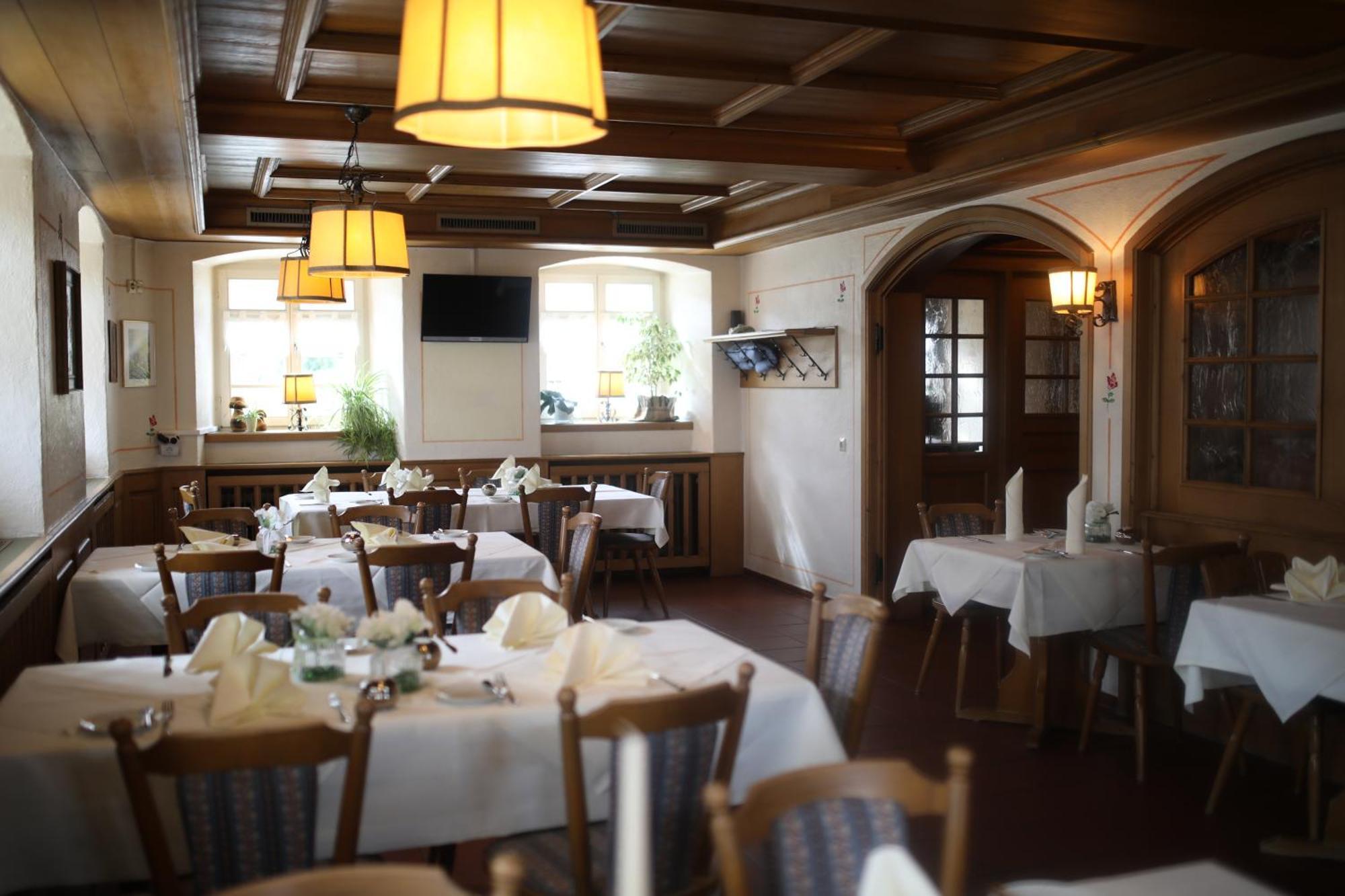 Gasthaus Hotel Zum Kreuz Штеттен-ам-Кальтен-Маркт Экстерьер фото
