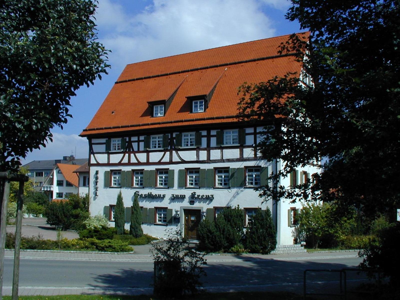 Gasthaus Hotel Zum Kreuz Штеттен-ам-Кальтен-Маркт Экстерьер фото