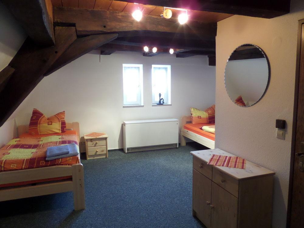 Gasthaus Hotel Zum Kreuz Штеттен-ам-Кальтен-Маркт Экстерьер фото